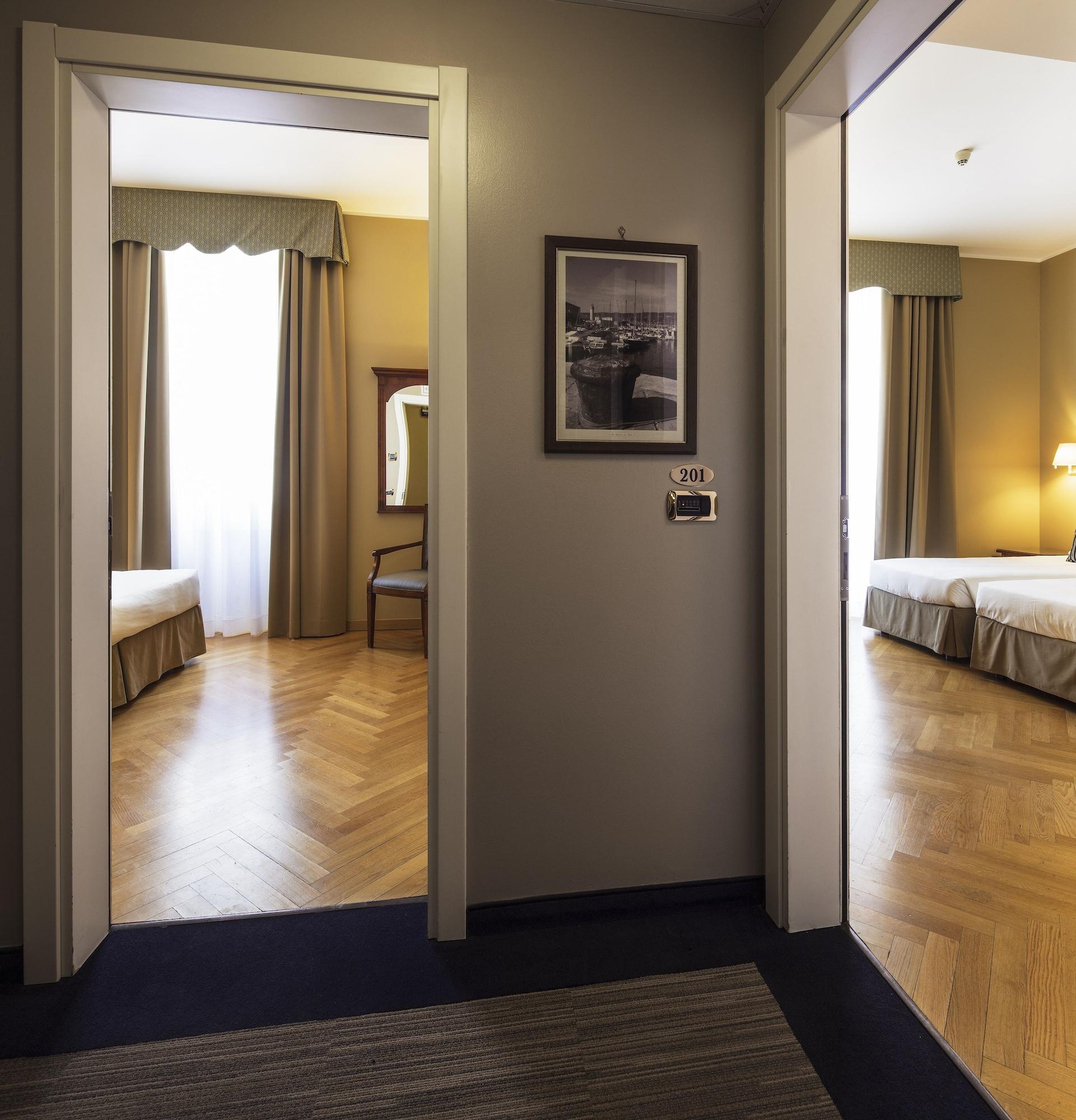 Hotel Continentale Trieste Exterior photo