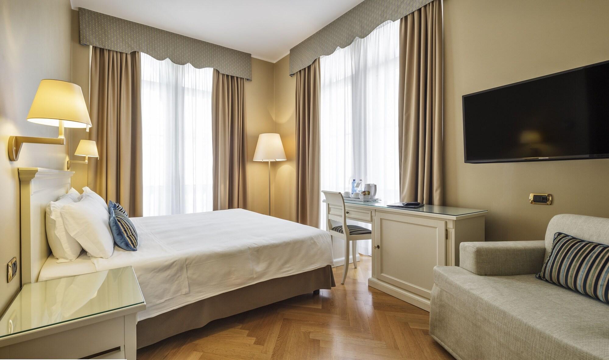 Hotel Continentale Trieste Exterior photo