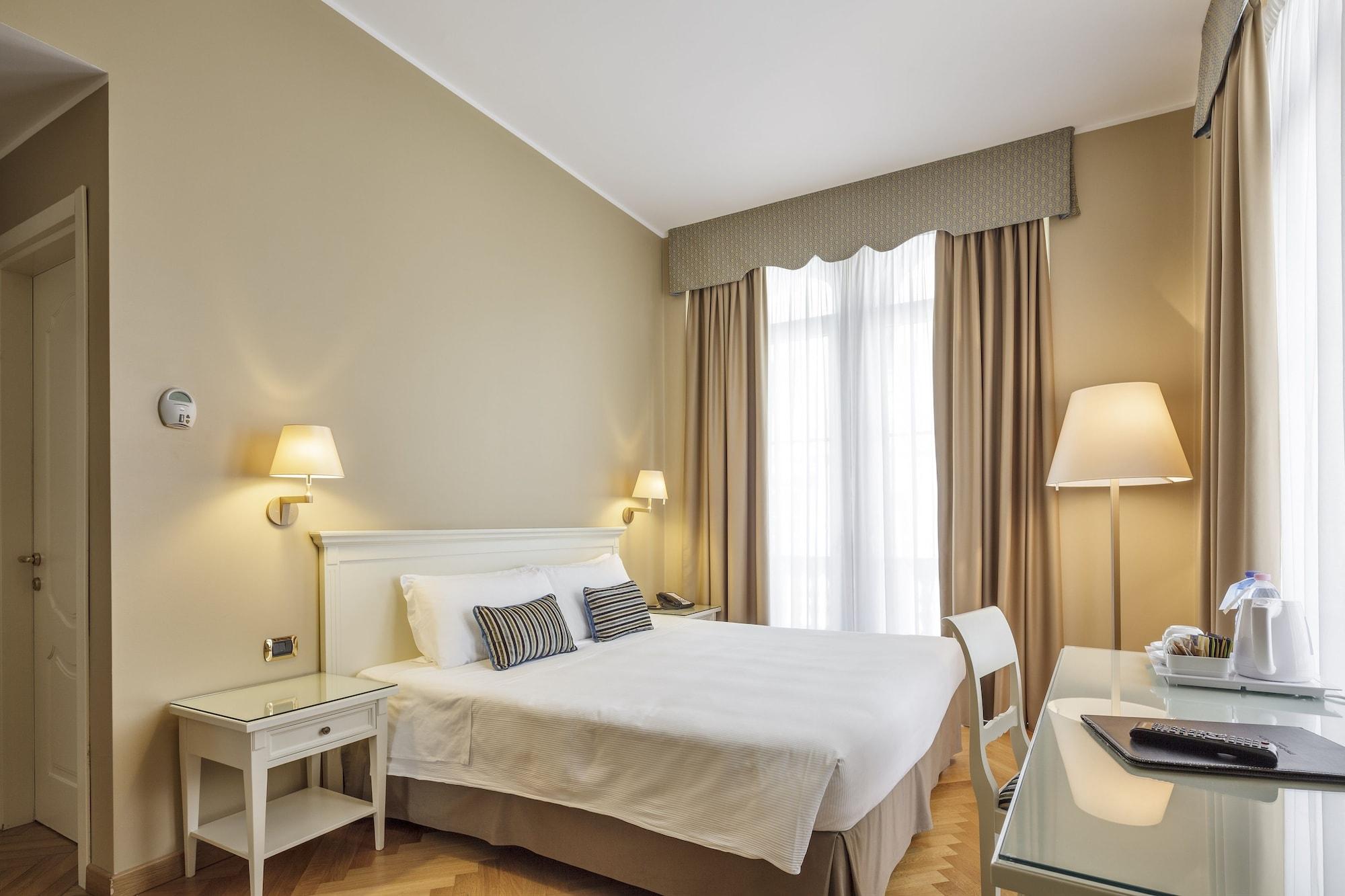 Hotel Continentale Trieste Exterior photo